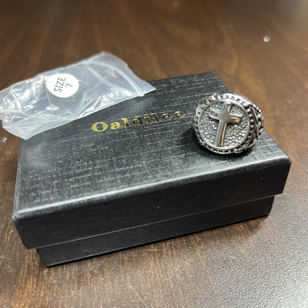 Oaldilee Cross Ring for Men Stainless Steel Celtic Knot Ring Retro Size 7 NIB‎